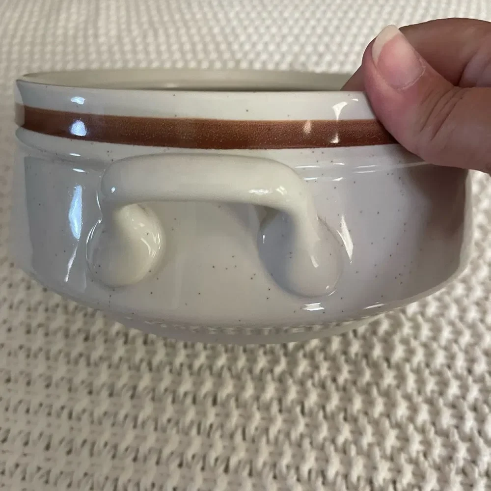 Bonsai Collection‎ stoneware casserole dish with lid beige with brown stripe
